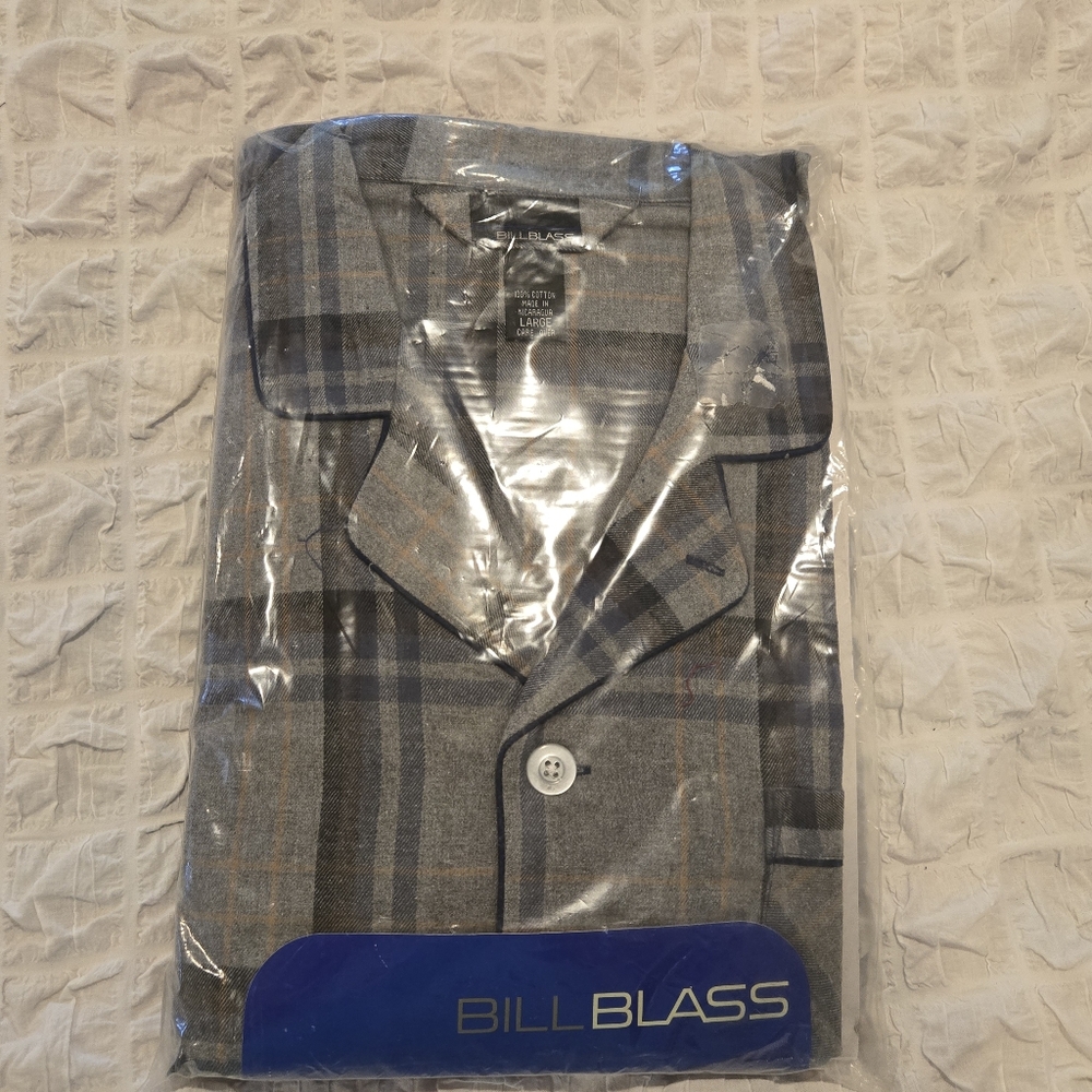 Men’s Pajamas – NWT (Bill Blass) – Size Large, Grey/Tan Plaid